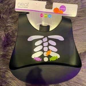 A Halloween rubber bib/ food catcher (black)